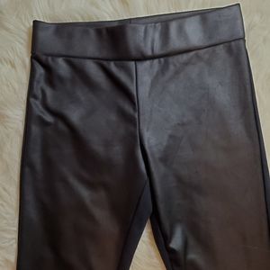 FAUX LEATHER LEGGINGS Matty M sz Small
